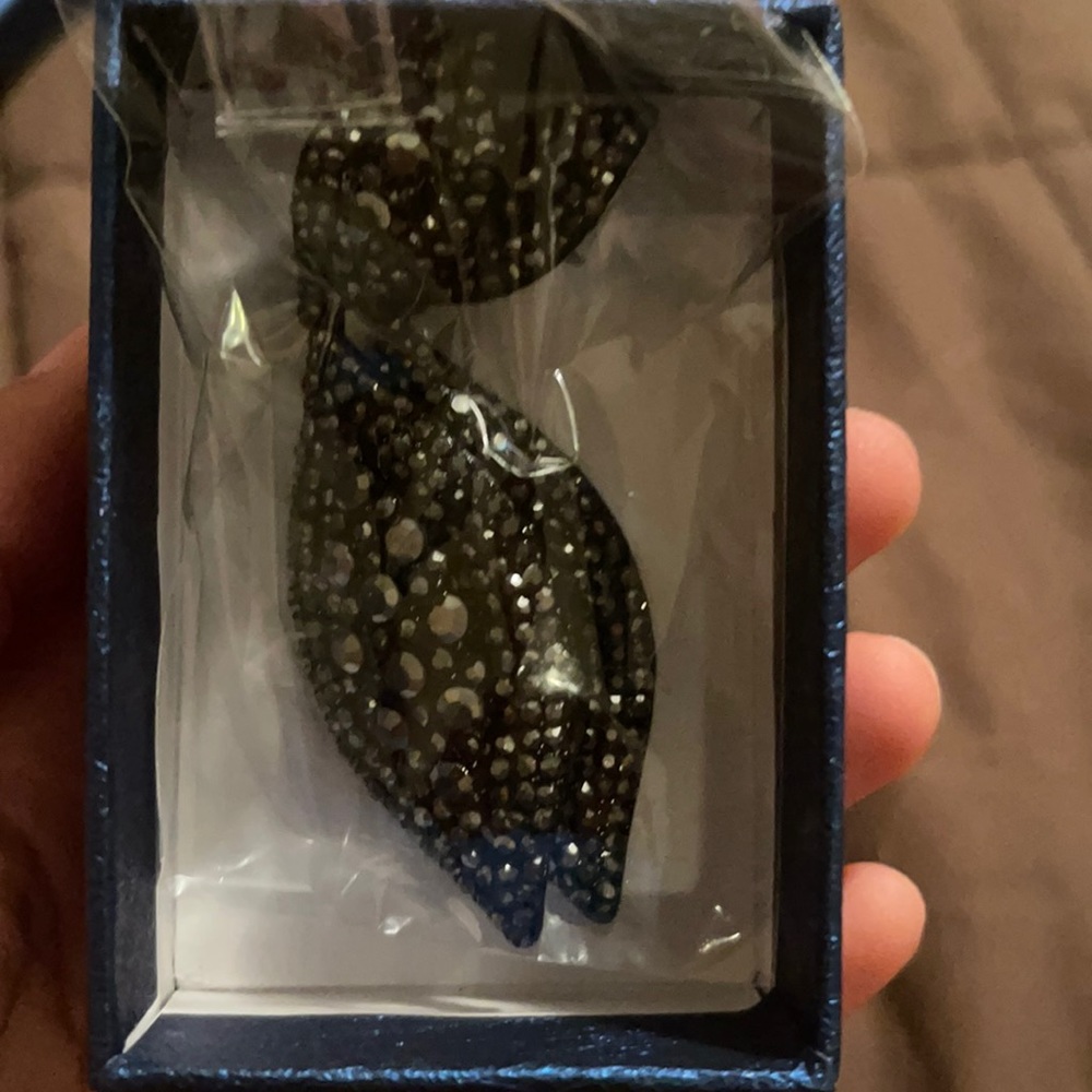 Brand New Leaf Drop Dangle Chandelier Earrings!